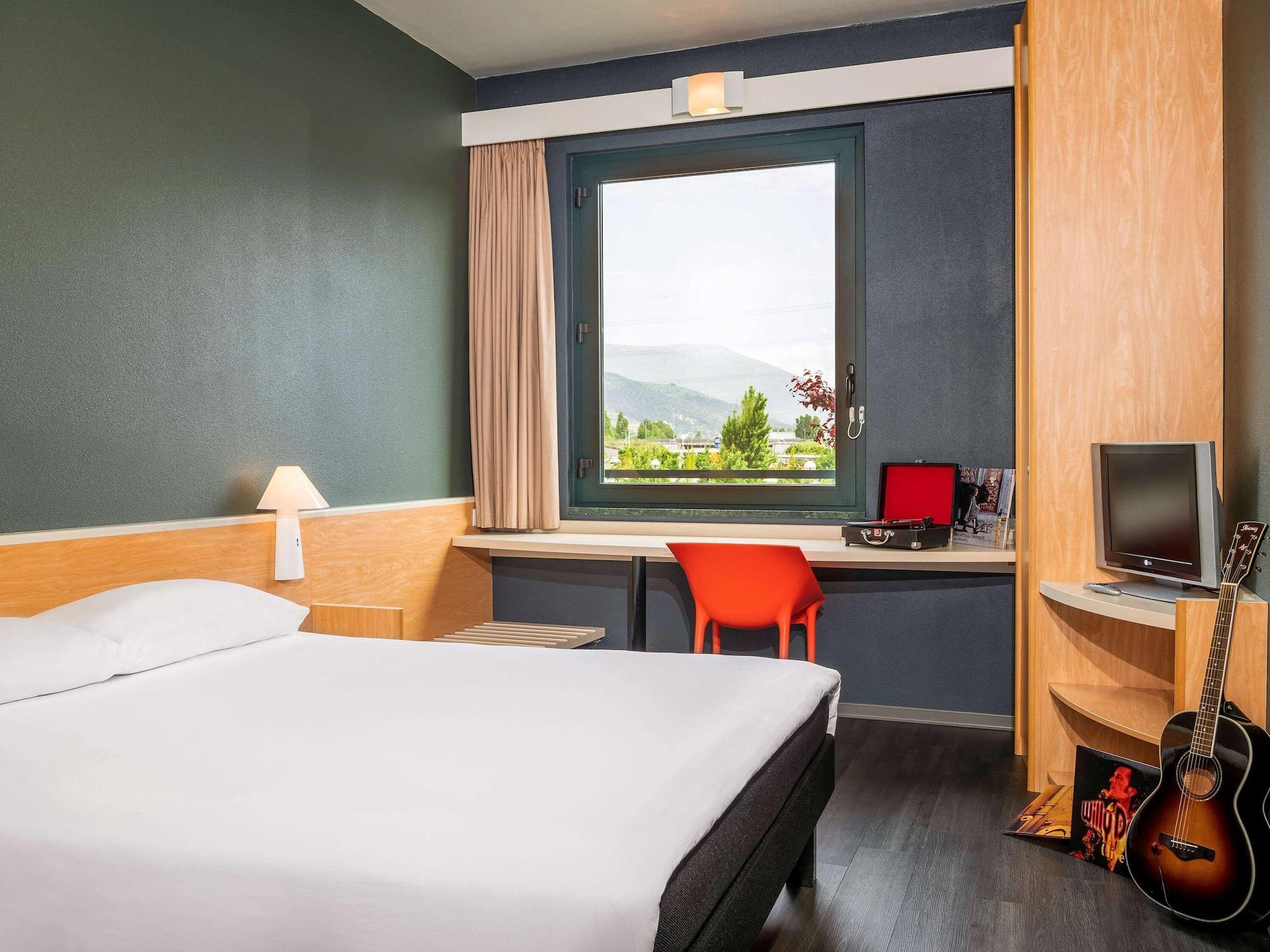 ไอบิส ฟิเรนเซ ปราโต เอสต์ Hotel กัมปีบีเซนซีโอ ภายนอก รูปภาพ