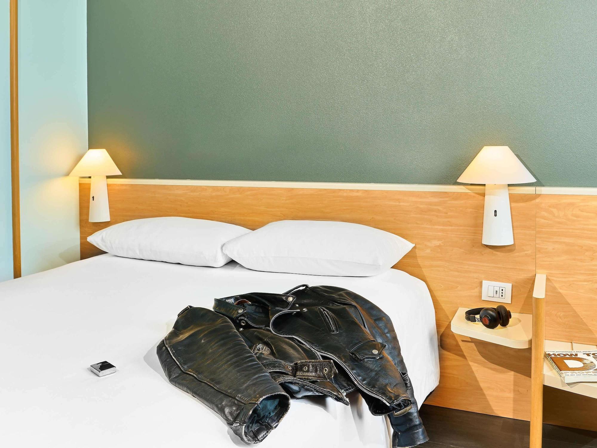 ไอบิส ฟิเรนเซ ปราโต เอสต์ Hotel กัมปีบีเซนซีโอ ภายนอก รูปภาพ