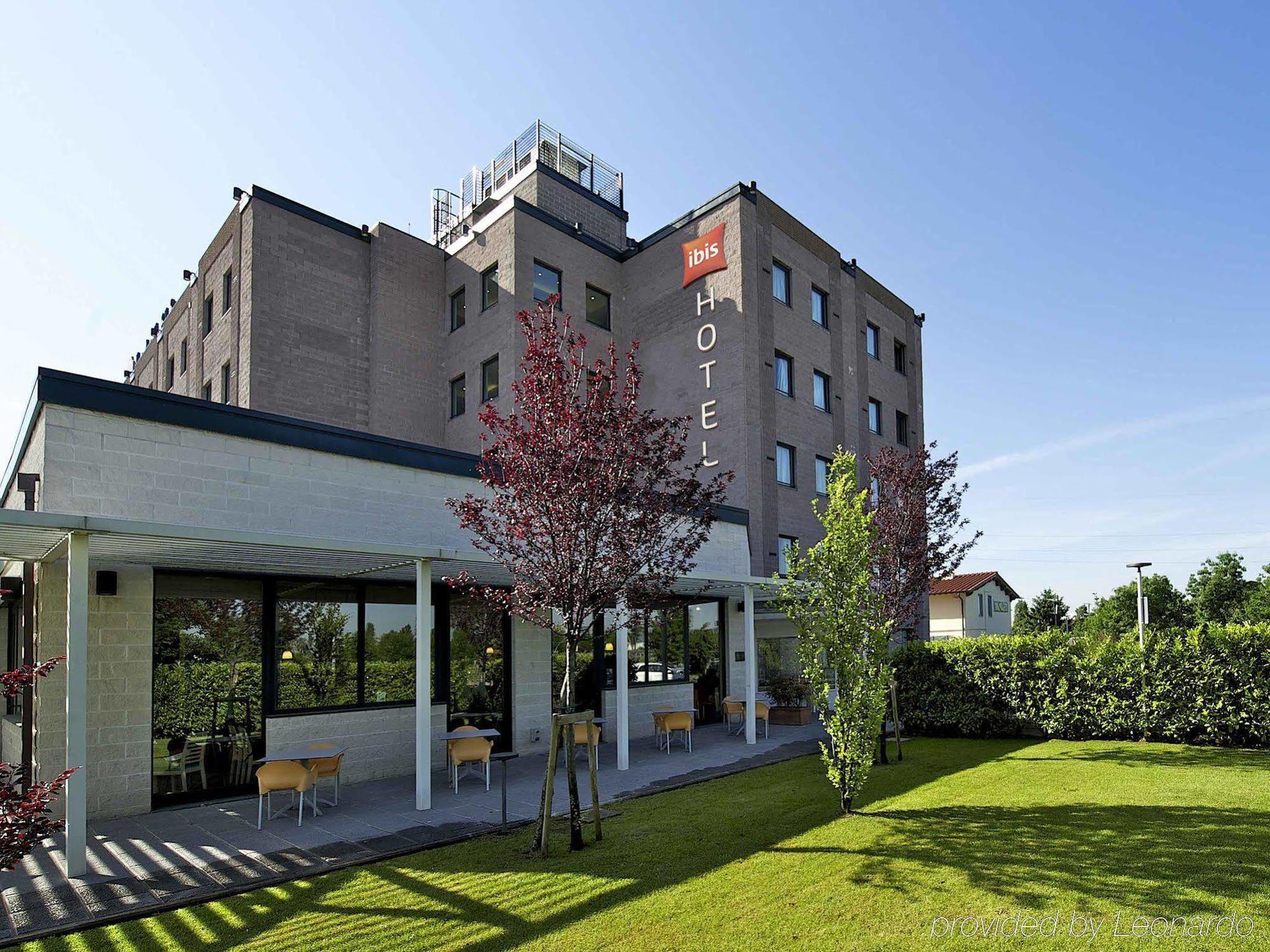 ไอบิส ฟิเรนเซ ปราโต เอสต์ Hotel กัมปีบีเซนซีโอ ภายนอก รูปภาพ