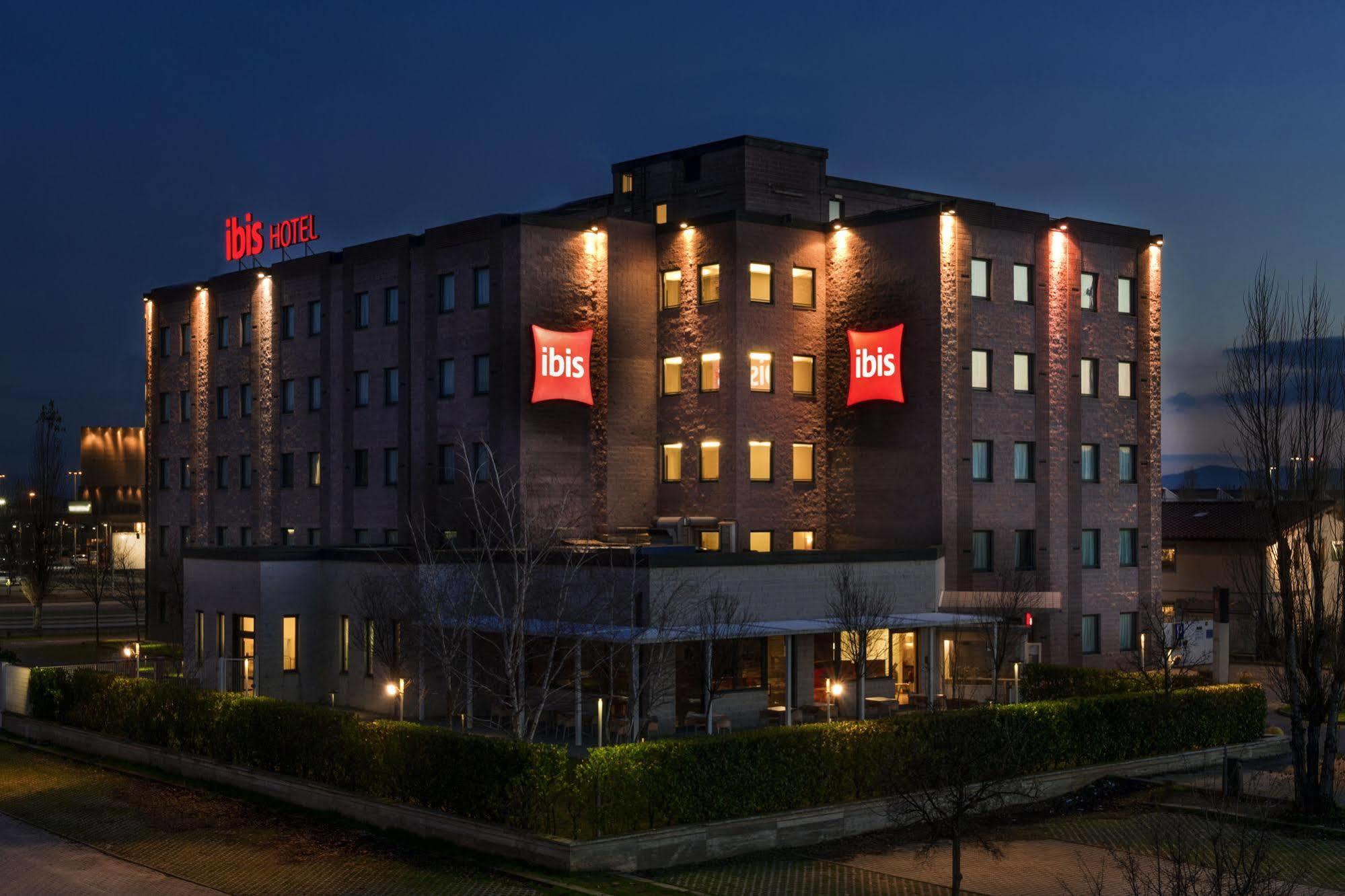 ไอบิส ฟิเรนเซ ปราโต เอสต์ Hotel กัมปีบีเซนซีโอ ภายนอก รูปภาพ